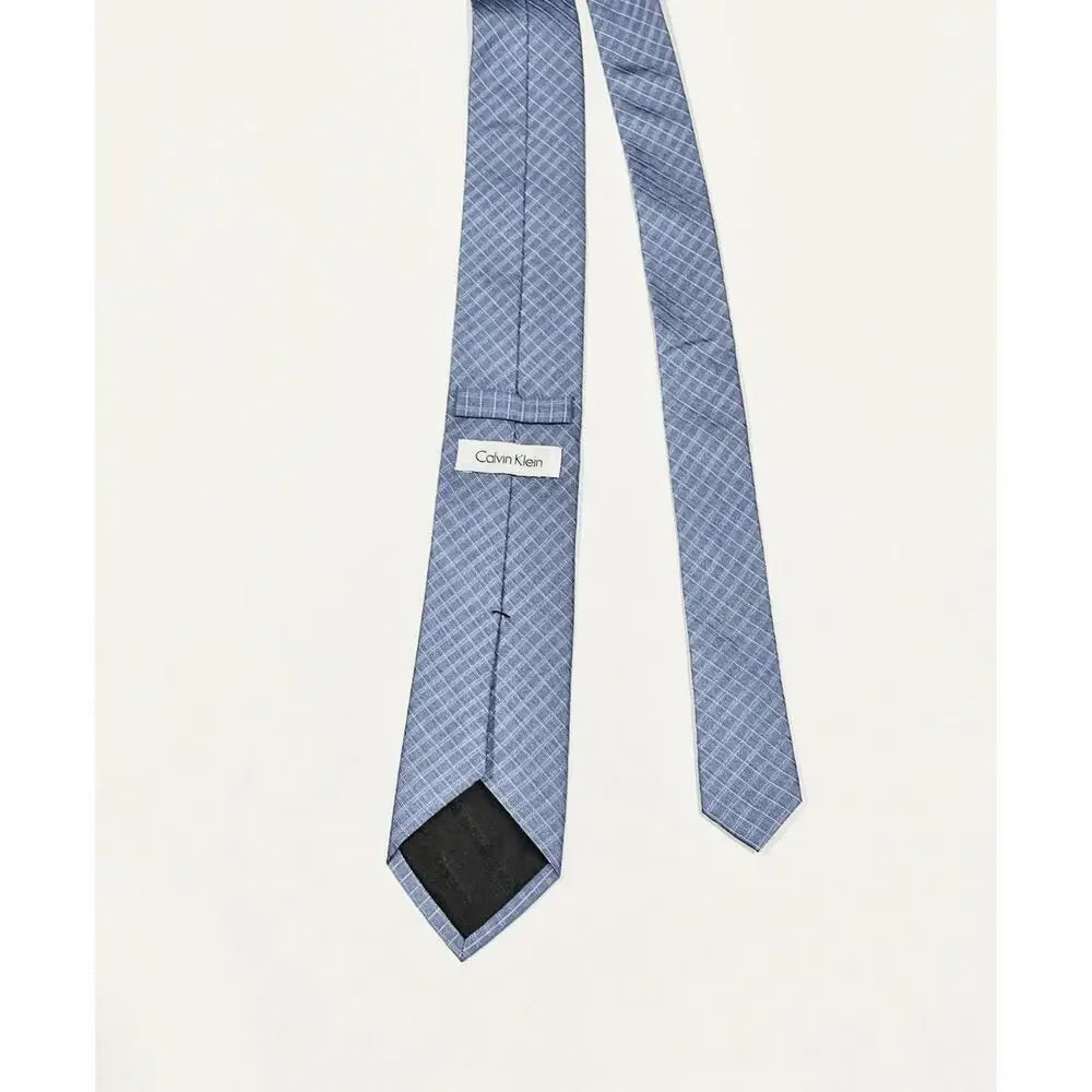 Calvin Klein Men's Blue Windowpane Pattern Silk Tie Classic 57